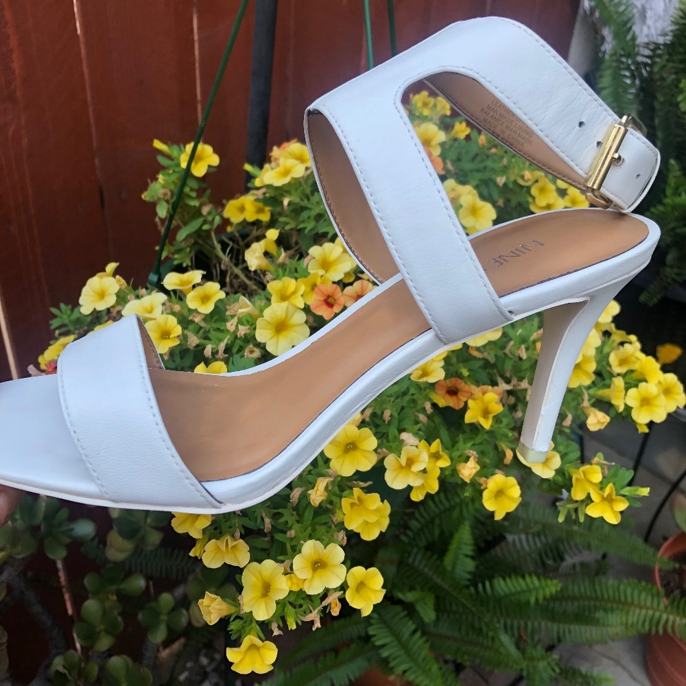 Nine West white heel
